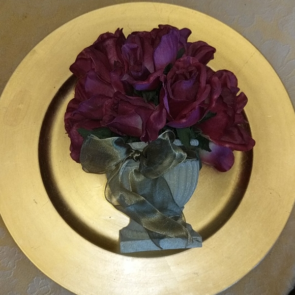 Silk Red Roses - Picture 3 of 4